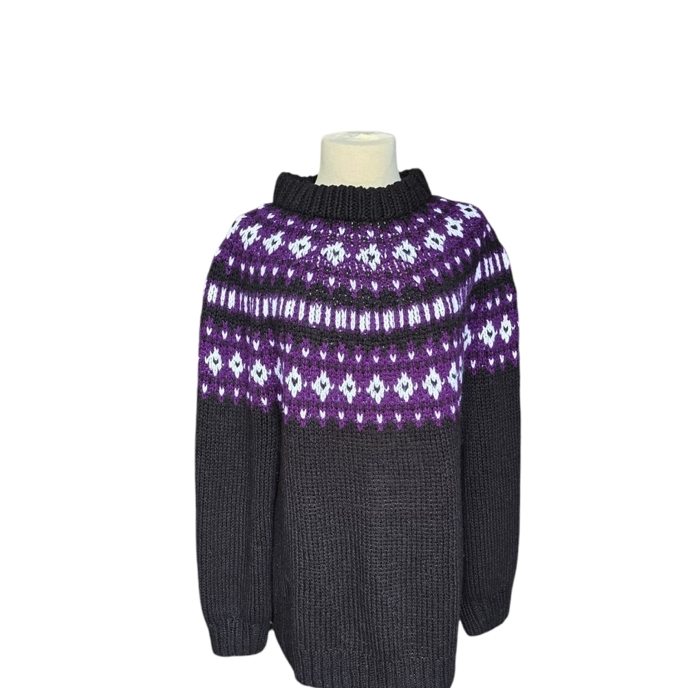 Black and Purple Cowl Neck Sweater with Nordic Pattern. Size Xlarge